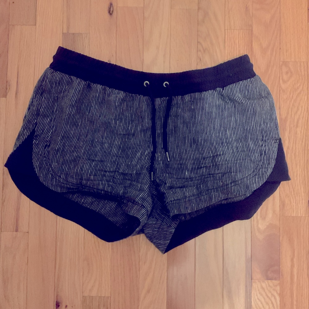 Athleta linen shorts